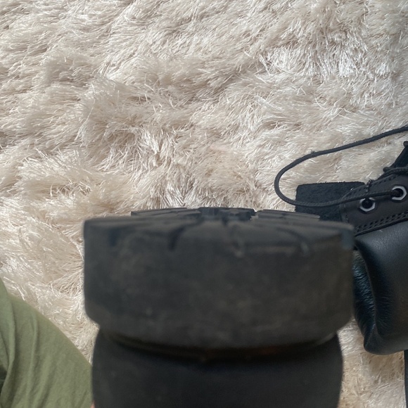 Timberland 6" Waterproof Premium Boots (worn twice) - Picture 8 of 14